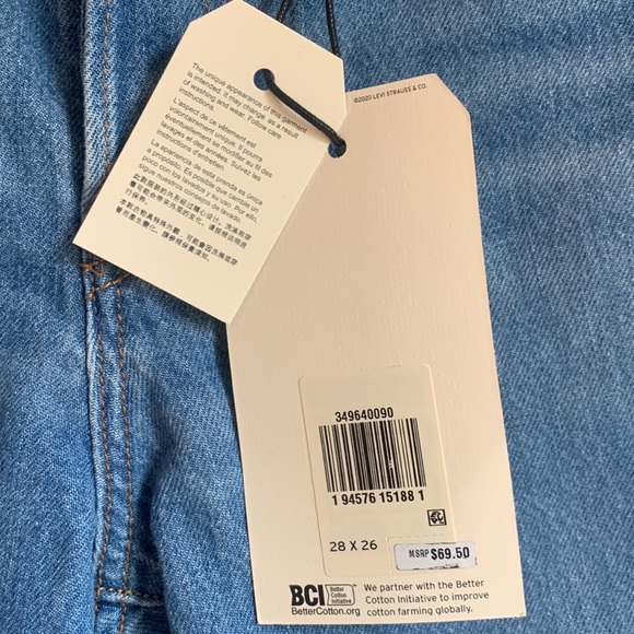 NWT Wedgie Straight Levi’s Size 28 - Picture 5 of 8